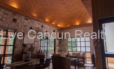CASA ESTILO MEXICANO EN EL RESIDENCIAL ECOLOGICO Y EXCLUSIVO EL RAMONAL , EN CANCUN