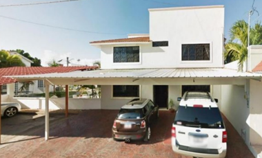 HERMOSA CASA EN VENTA, COL. CAMPESTRE, CHETUMAL QUINTANAROO.