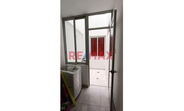 VENTA DE CASA UR. BELLAMAR   NUEVO CHIMBOTE