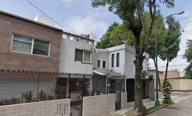 Estrena esta propiedad ubicada en la Colonia Jardines de San Mateo. Estado de México. A un precio por debajo de su valor de mercado