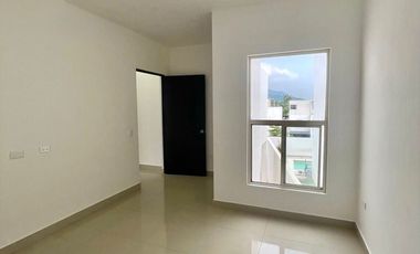 Casa en venta ubicada en Cumbres de Santiago