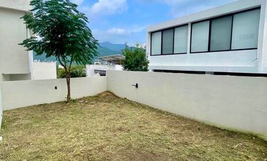 Casa en venta ubicada en Cumbres de Santiago