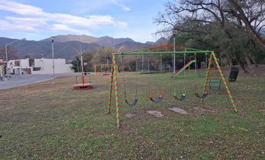 Casa en venta ubicada en Cumbres de Santiago