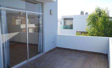 Casa en Venta en Los Espinos Santa Anita Jal