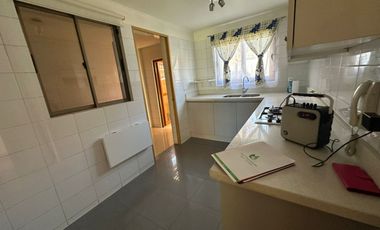 Casa 4d/3b En Condominio, Desocupada