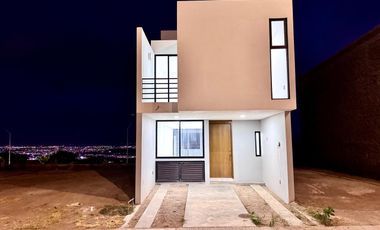 Casa en venta en Zimalta, Tlaquepaque