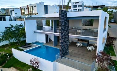 Casa en venta en Zimalta, Tlaquepaque