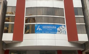 Centro Machala Amplio Local Comercial