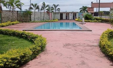Se vende casa en Babahoyo en urbanizacion