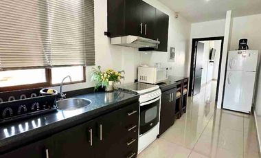 SUITE DE ALQUILER EN KM 1 VÍA A SAMBORONDÓN