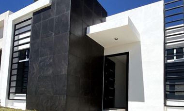 Casa en Venta por solo 890000  Prados-Pachuquilla