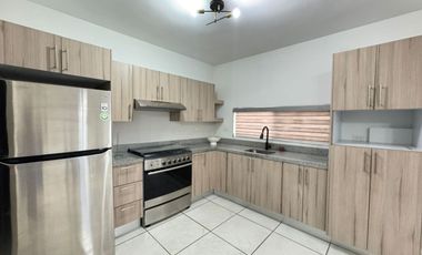 CASA EN RENTA FRACCIONAMIENTO LA GAVIA RESIDENCIAL