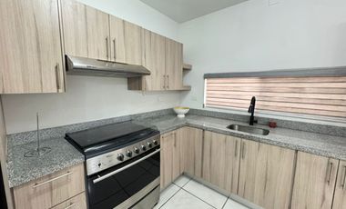 CASA EN RENTA FRACCIONAMIENTO LA GAVIA RESIDENCIAL