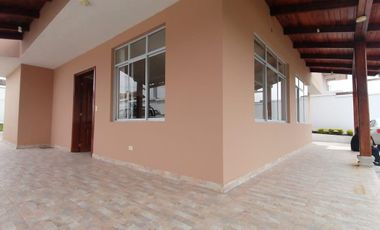 Alquiler Casa Independiente 4 Dormitorios La Morita 2 - Tumbaco Quito