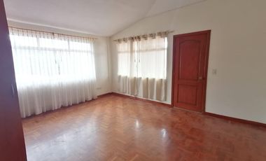 Alquiler Casa Independiente 4 Dormitorios La Morita 2 - Tumbaco Quito