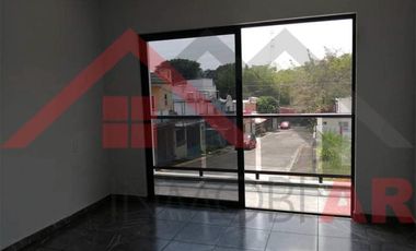 EN VENTA CASA EN FRACCIONAMIENTO LOS ROBLES