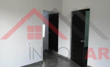 EN VENTA CASA EN FRACCIONAMIENTO LOS ROBLES