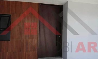 EN VENTA CASA EN FRACCIONAMIENTO LOS ROBLES