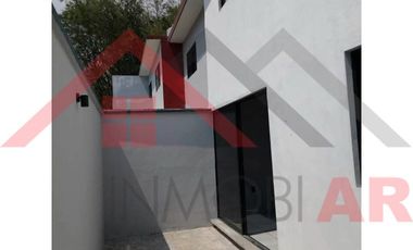 EN VENTA CASA EN FRACCIONAMIENTO LOS ROBLES