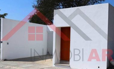 EN VENTA CASA EN FRACCIONAMIENTO PRIVADO DE CÓRDOBA