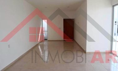 EN VENTA CASA EN FRACCIONAMIENTO PRIVADO DE CÓRDOBA