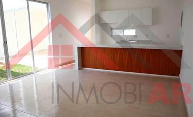 EN VENTA CASA EN FRACCIONAMIENTO PRIVADO DE CÓRDOBA