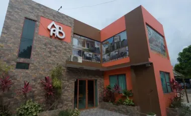 Edificio comercial en venta en Tonsupa