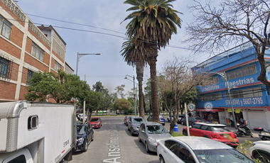 CASA EN ANSELMO PORTILLO, JARDÍN BALBUENA