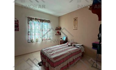 CASA EN RENTA, CERCA DE SECUNDARIA TECNICA.98