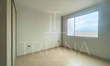 CASAS NUEVAS EN VENTA VIA MARIANITAS CALDERON QUITO