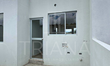 CASAS NUEVAS EN VENTA VIA MARIANITAS CALDERON QUITO
