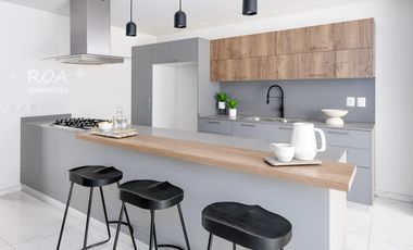 Colomos Providencia: Depa Amueblado 2 Rec en Pb, Jardín Privado - English Spoken