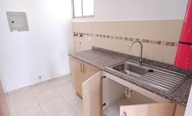 Casa una planta amplio jardín un dormitorio un parqueadero en la Armenia $240 incluida alicuota.