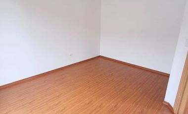 Casa una planta amplio jardín un dormitorio un parqueadero en la Armenia $240 incluida alicuota.