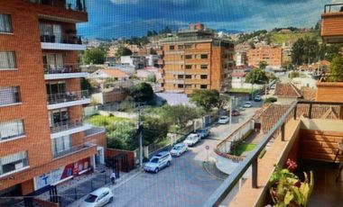 Amplio y lujoso departamento en venta 188m2 Av. Paseo Tres de Noviembre - Cuenca