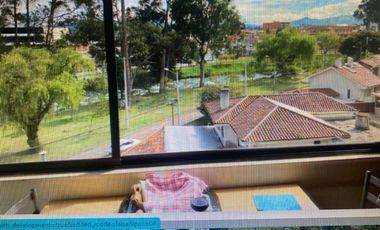 Amplio y lujoso departamento en venta 188m2 Av. Paseo Tres de Noviembre - Cuenca