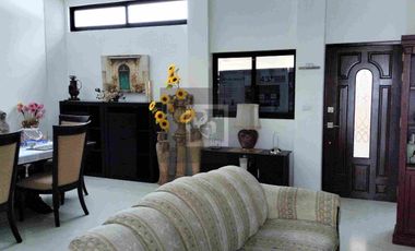 Casa nueva en renta Los Almendros