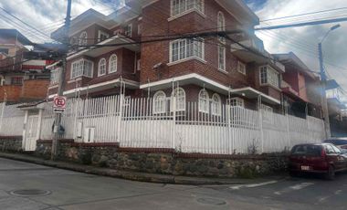 casa Rentera en venta de 3 departamentos sector pencas San Sebastián