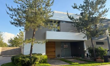 Espectacular casa  en venta en Solares Privanza Terma