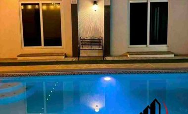 VENTA RINCONES DE SAN MARCOS,UNA PLANTA,3 RECAMARAS CON OPCION A UNA 4TA. 792M2 T. Y 529M2 C. ALBERCA ,PANELES.