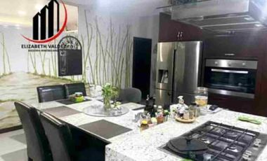 VENTA RINCONES DE SAN MARCOS,UNA PLANTA,3 RECAMARAS CON OPCION A UNA 4TA. 792M2 T. Y 529M2 C. ALBERCA ,PANELES.