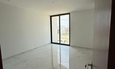 CASA NUEVA  DE LUJO EN VENTA EN CAPITAL NORTE COTO ALICANTE
