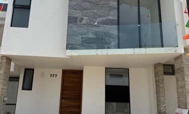 CASA NUEVA  DE LUJO EN VENTA EN CAPITAL NORTE COTO ALICANTE
