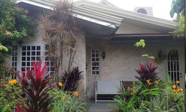 4 Bedrooms House and Lot  For Sale USPS San Pedro Laguna