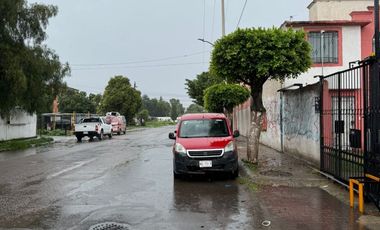 SE VENDE CASA EN COFRADIA IV MUY CERCANA CENTROS COMERCIALES