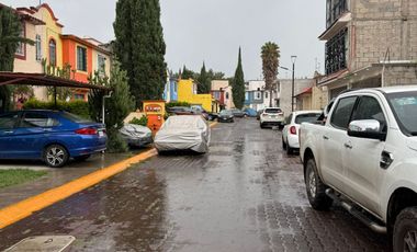 SE VENDE CASA EN COFRADIA IV MUY CERCANA CENTROS COMERCIALES