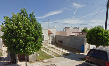 Casa en venta en Los Encinos, Nuevo Laredo, Tamaulipas JP