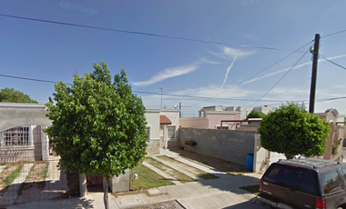 Casa en venta en Los Encinos, Nuevo Laredo, Tamaulipas JP