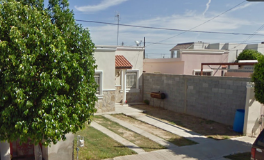 Casa en venta en Los Encinos, Nuevo Laredo, Tamaulipas JP