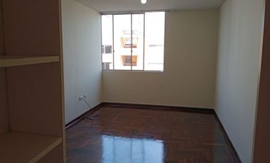 HERMOSO REMODELADO DEPARTAMENTO EN CHORRILLOS